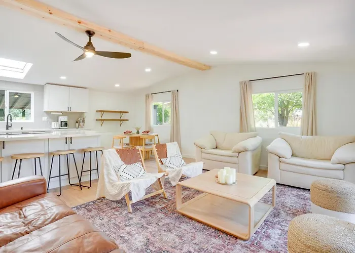 Mtn Views: Bright & Airy Home! Ferienhaus *