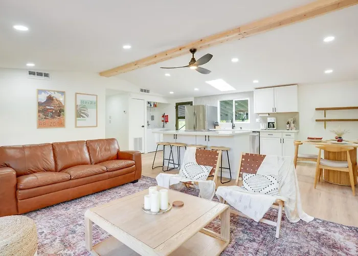 Mtn Views: Bright & Airy Home! Ferienhaus